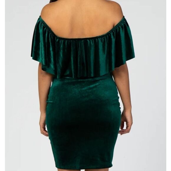 Pinkblush My Bump Forest Green Velvet Off Shoulder Ruched Fitted Maternity Dress - Picture 4 of 10